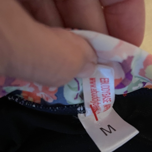 Ebuddy Floral One-Piece Swimsuit NWOT M - Picture 6 of 7